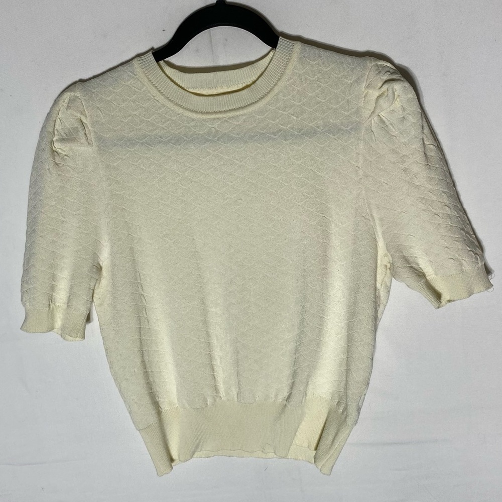 5/$25 Knit Mix Cream Short Puff Sleeve Quilted Knit Crew Neck Top L